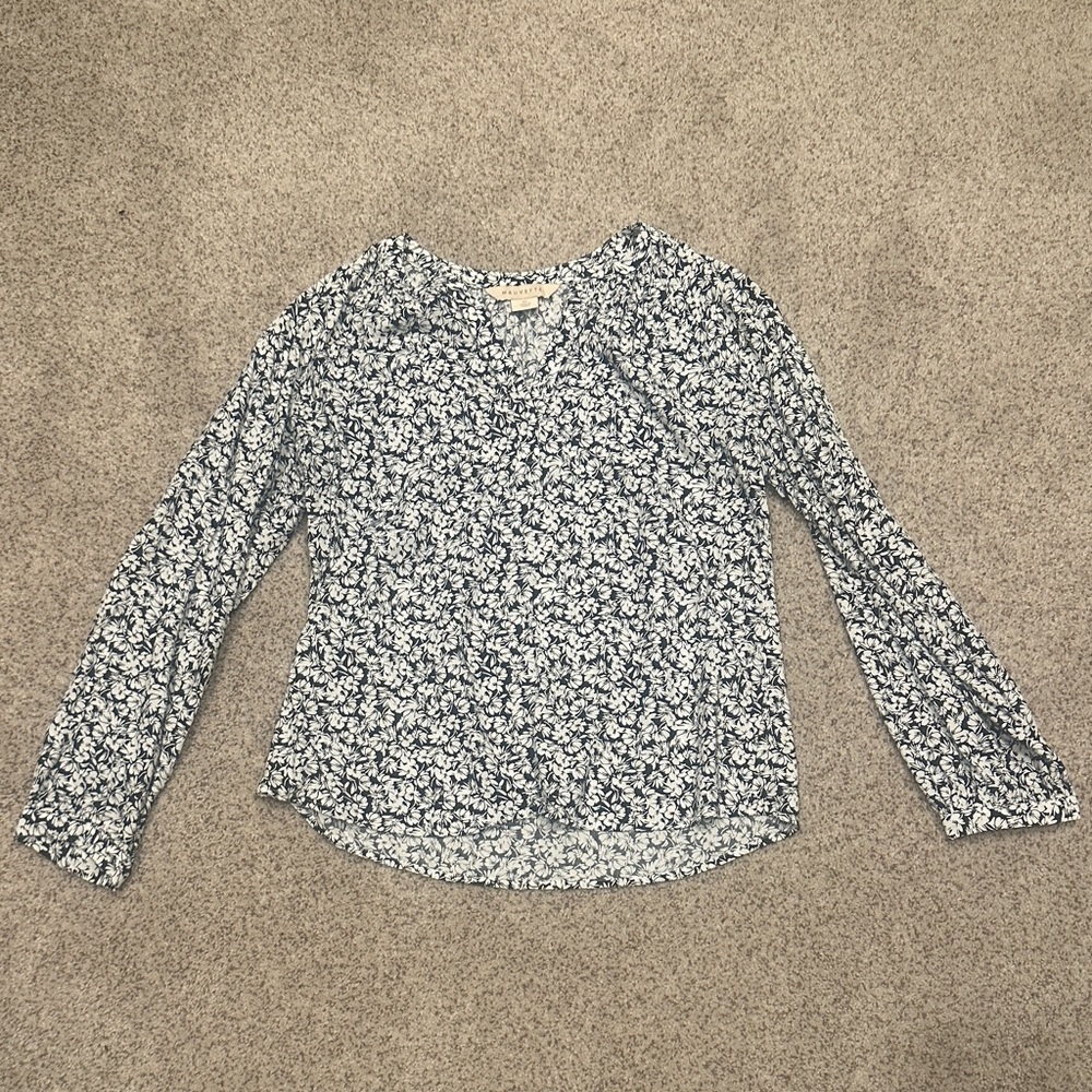 Mauve Floral Print Blouse in Navy and White